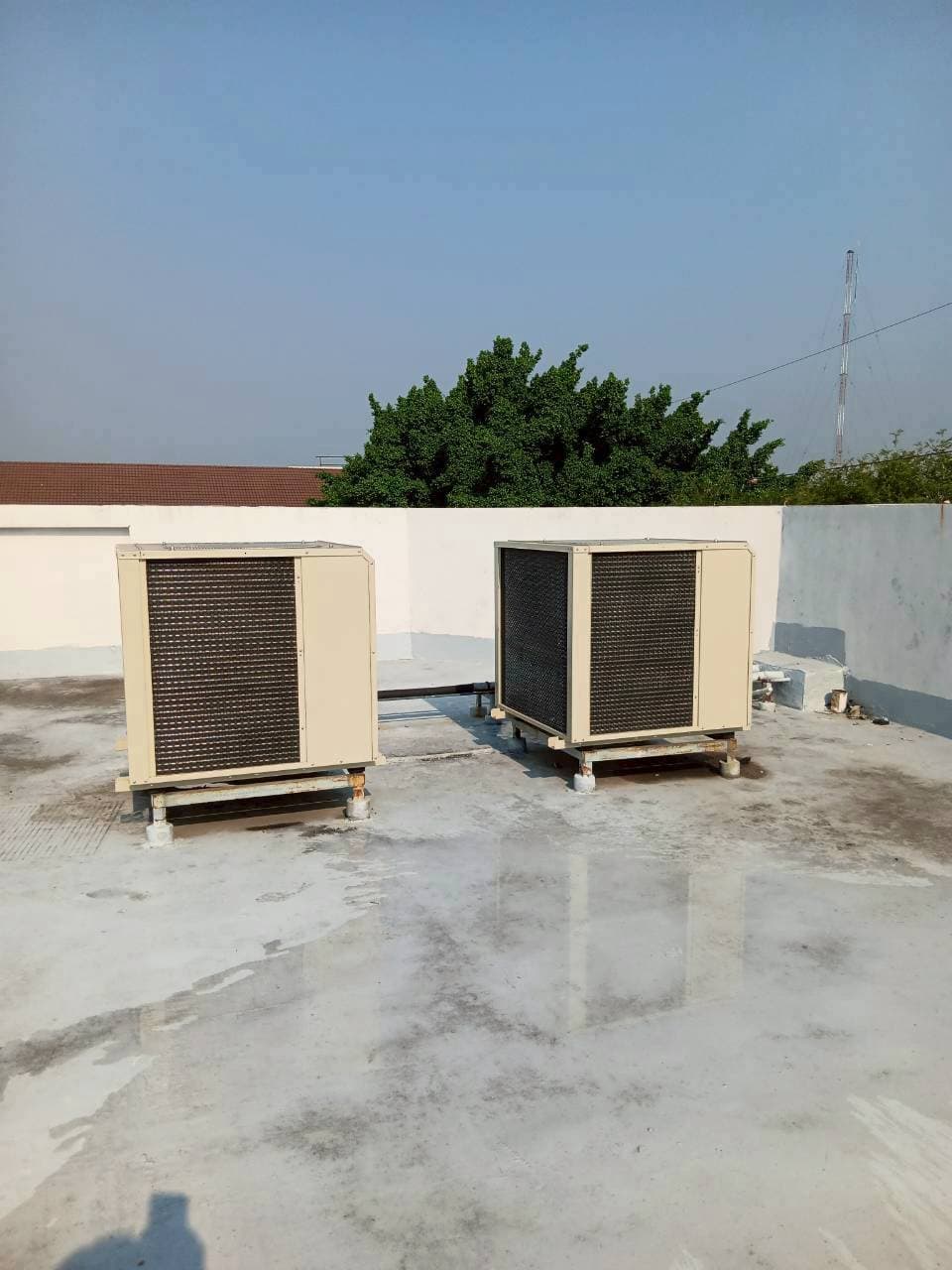 Rooftop condensing units — 9