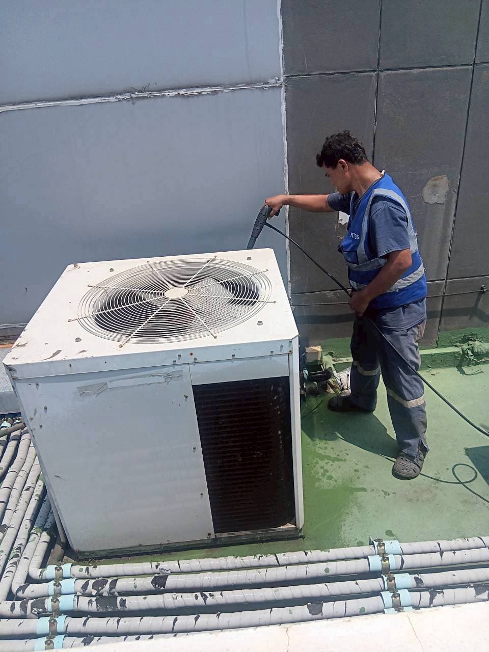 Rooftop condensing units — 3